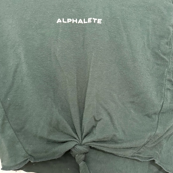 Alphalete Dark Green Tie Front Cropped Long Sleeve Xs - Picture 2 of 4